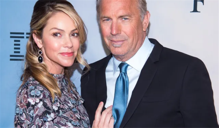 Fans Are Convinced Kevin Costner & Jewel Secretly Made This Monumental ...